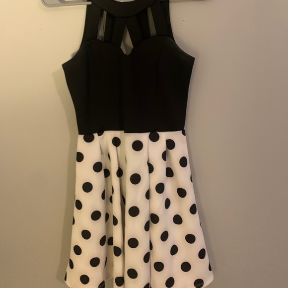 Cute summer dress. - Picture 1 of 1